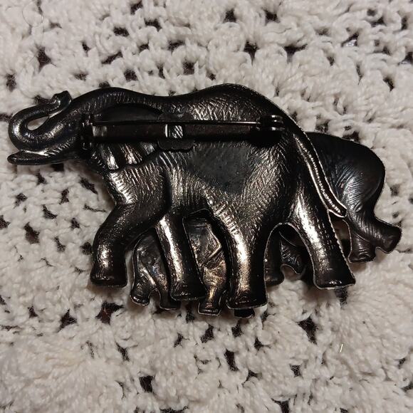 Tri-Color Elephant Family Pin Brooch Trunks Up Silver /‎ Copper / Gold Colors - Picture 2 of 6